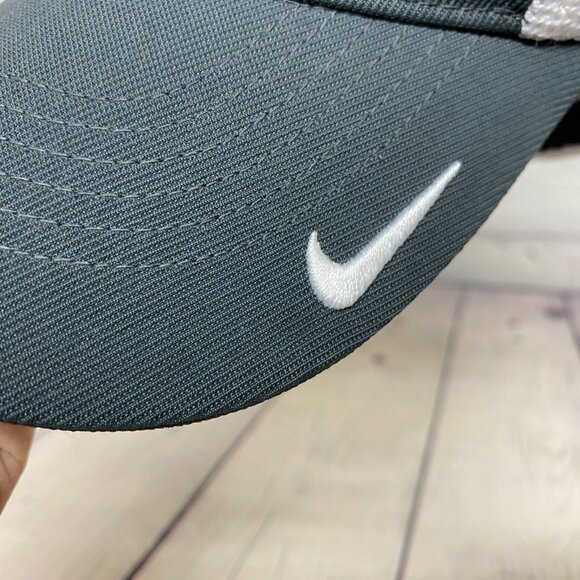 Nike Golf Hat Cap Flex Fit Gray White Mesh Size S/M - XS Energy Drink - Golfer - Picture 7 of 11